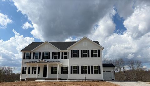 Photo of 317 Pinewood Dr, Adams Twp, PA 16046 (MLS # 1748381)