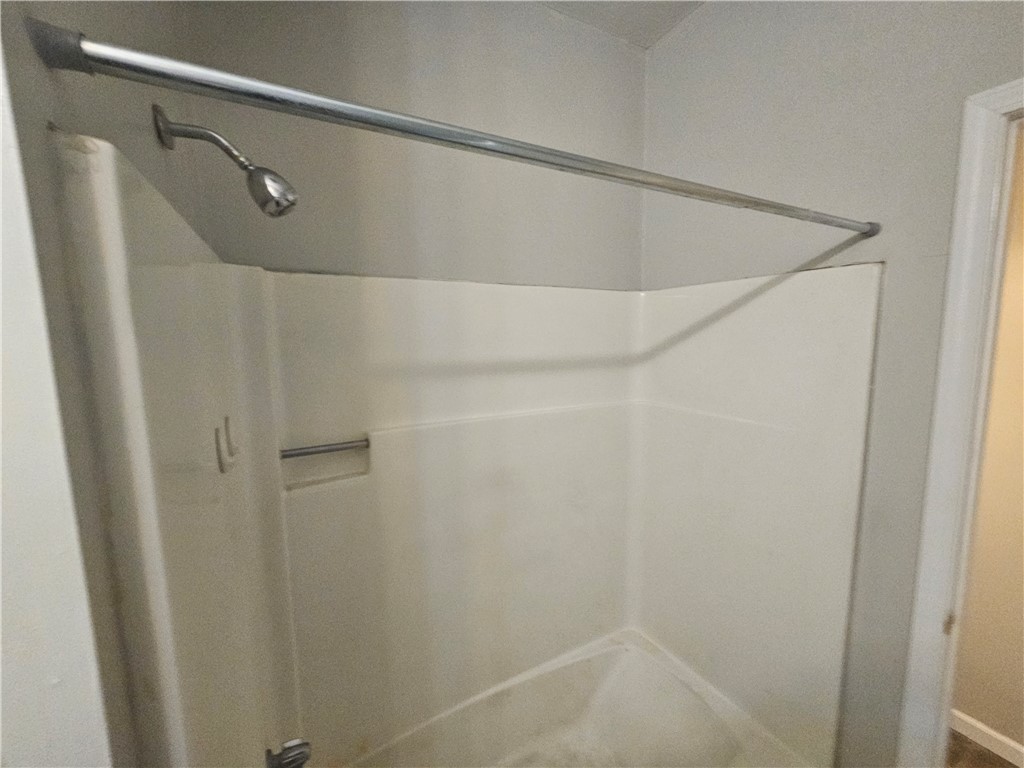 Swissvale, Pennsylvania 15218, United States, 1 Bedroom Bedrooms, ,1 BathroomBathrooms,Residential,Active,32682