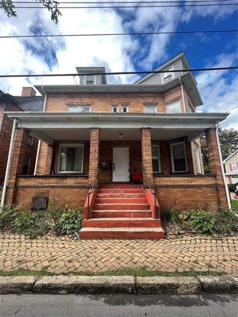 Apartment For Rent - 423 Sharon Rd Rd #1<br/> Beaver, PA 15009