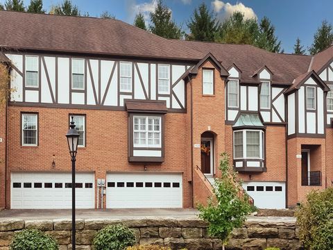 309 Kingsberry Cir Mt Lebanon PA 15234