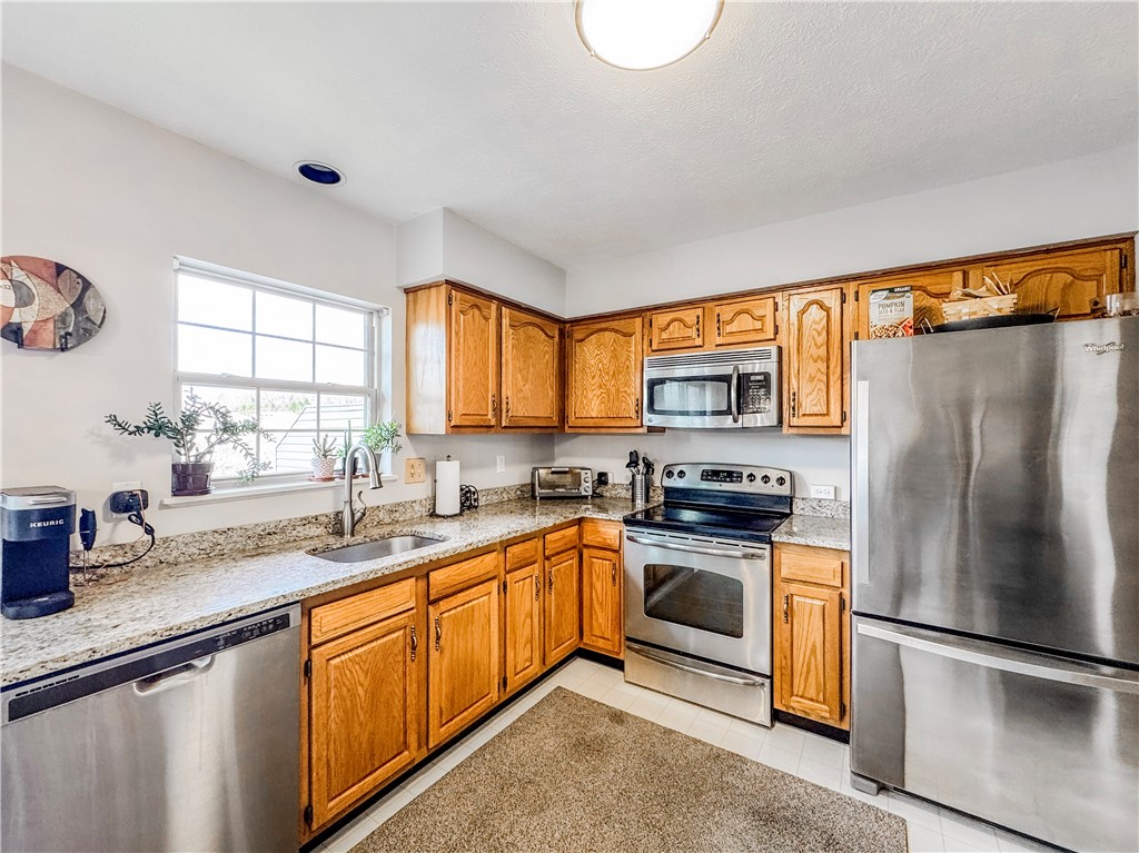 905 Berrington Court Ct, Bethel Park, Pennsylvania image 10
