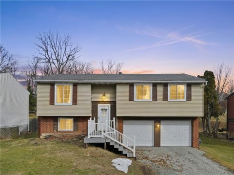 Photo of 181 Jade Dr, Verona, PA 15147 (MLS # 1741926)
