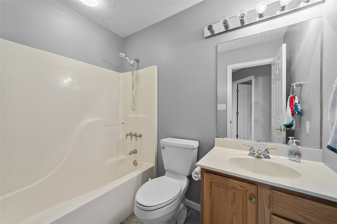 Penn Twp, Pennsylvania 15642, United States, 4 Bedrooms Bedrooms, ,4 BathroomsBathrooms,Residential,Active,177929