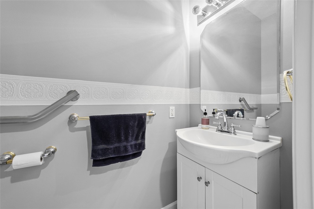 Penn Twp, Pennsylvania 15642, United States, 4 Bedrooms Bedrooms, ,4 BathroomsBathrooms,Residential,Active,177929