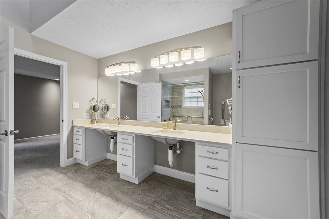 Penn Twp, Pennsylvania 15642, United States, 4 Bedrooms Bedrooms, ,4 BathroomsBathrooms,Residential,Active,177929