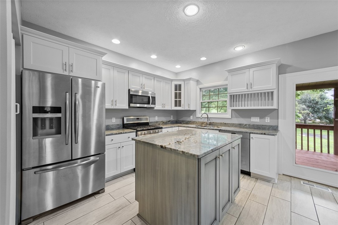 Penn Twp, Pennsylvania 15642, United States, 4 Bedrooms Bedrooms, ,4 BathroomsBathrooms,Residential,Active,177929