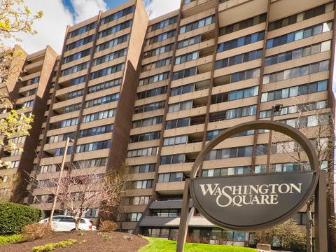Photo for 750 Washington Rd 708