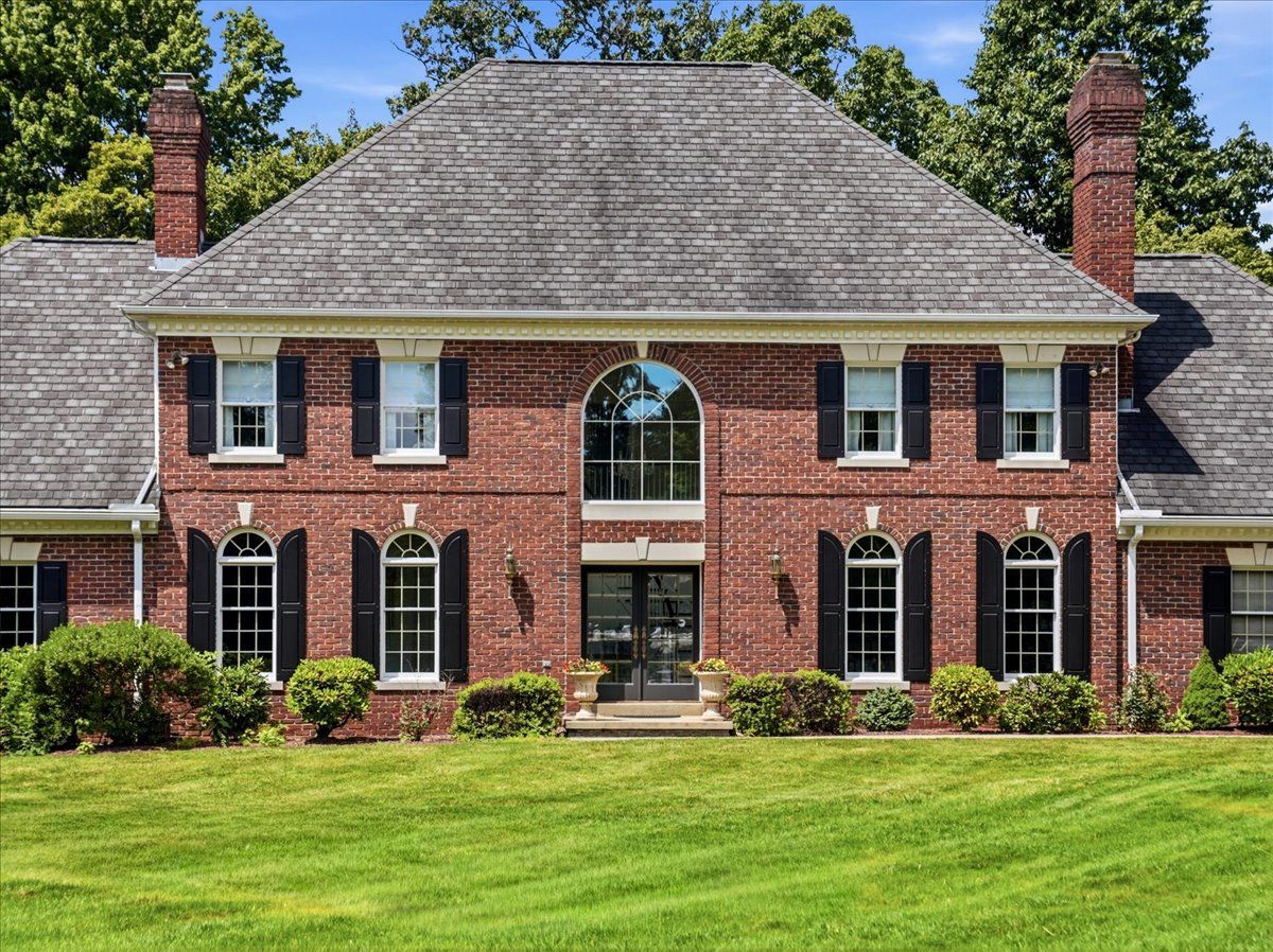 163 Lakewood Road