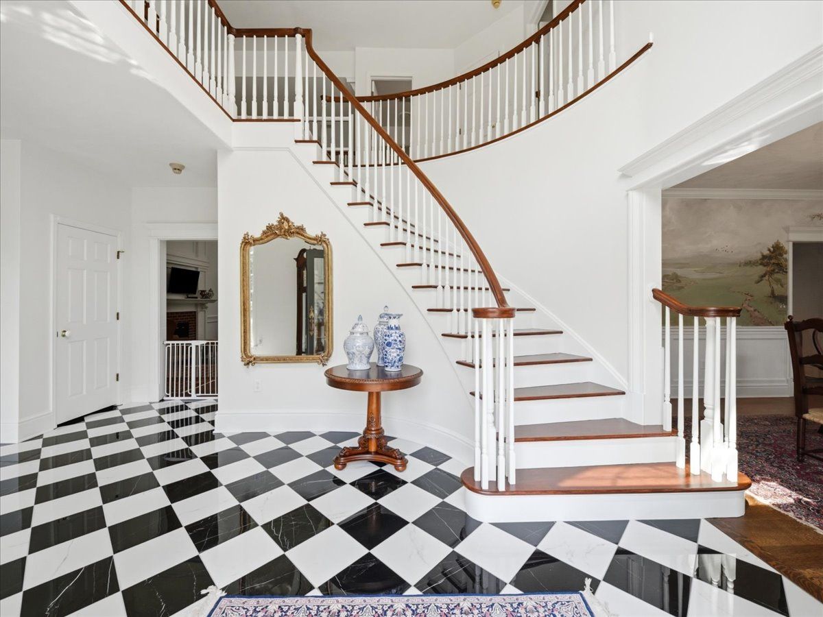 163 Lakewood Road