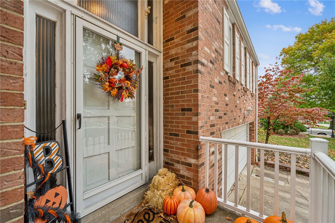 1898 Diane Merle Drive