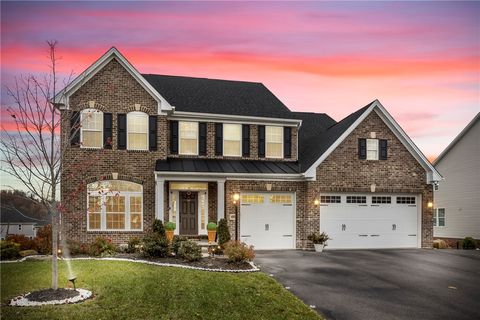 Photo of 4009 Overview Dr, Canonsburg, PA 15317 (MLS # 1731492)