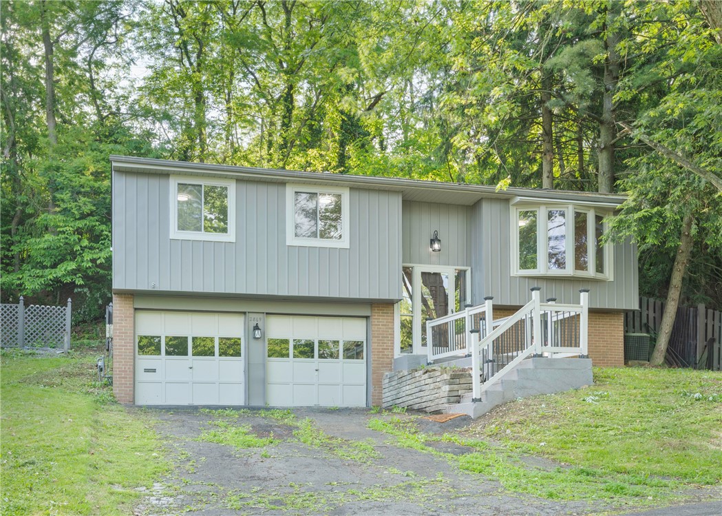 2869 Amy Dr Dr, South Park, Pennsylvania image 1