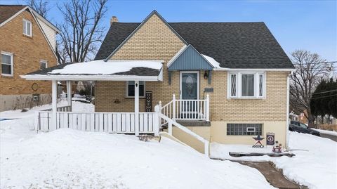 Photo of 1400 Hamilton Rd, Pittsburgh, PA 15234 (MLS # 1739289)