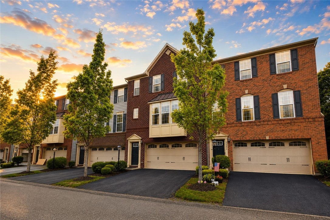 1502 Pointe View Dr