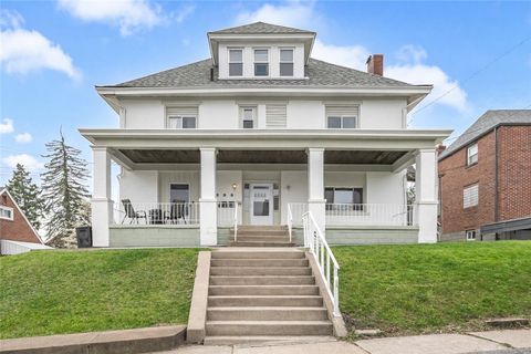 Photo of 1404 Wareman Ave, Pittsburgh, PA 15226 (MLS # 1749275)