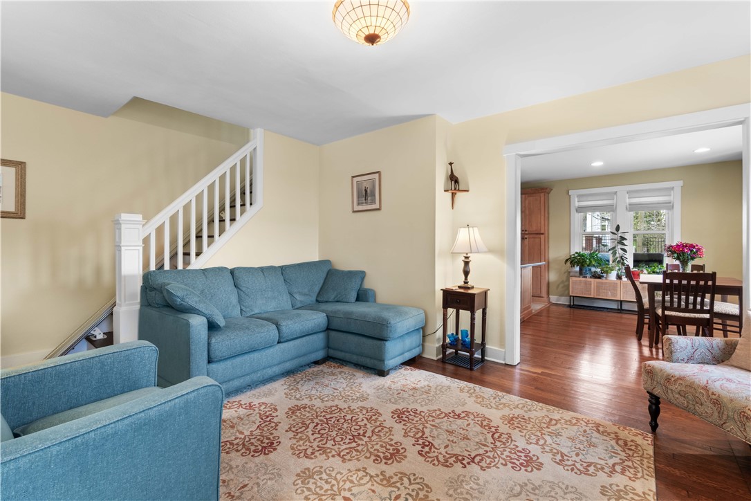 376 College Avenue Ave, Oakmont, Pennsylvania image 3