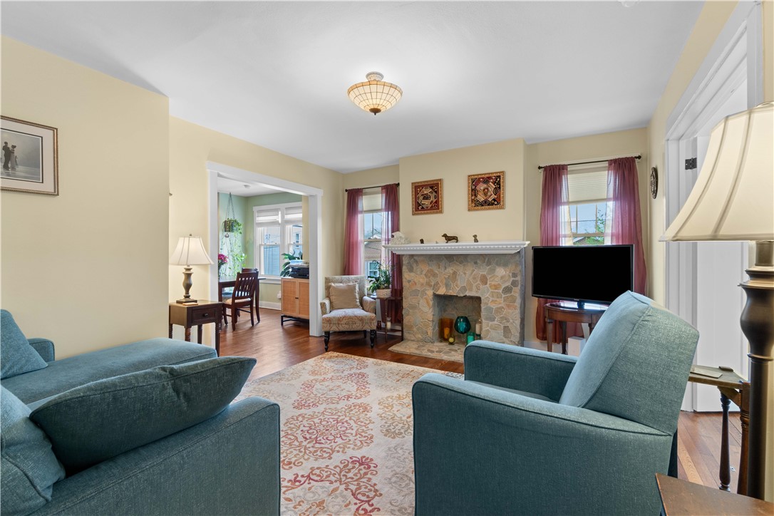 376 College Avenue Ave, Oakmont, Pennsylvania image 5