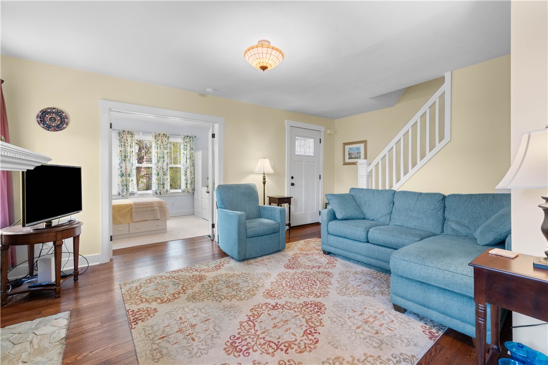 376 College Avenue Ave, Oakmont, Pennsylvania image 4