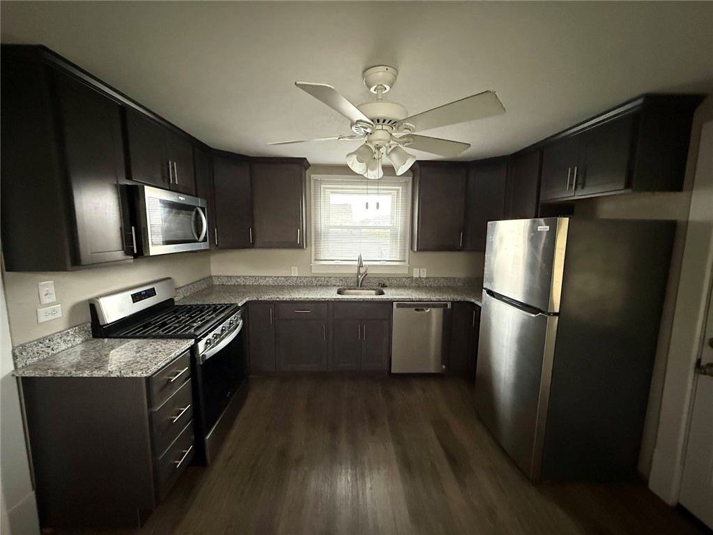 626 Park St, California, Pennsylvania image 4