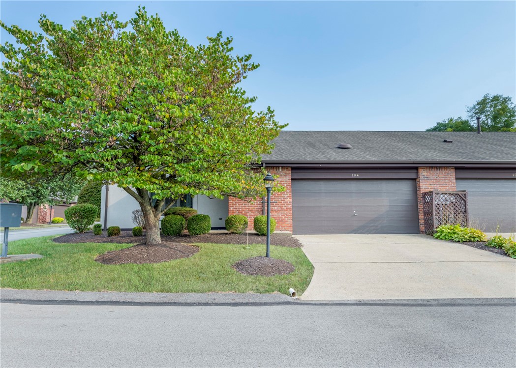 View North Strabane, PA 15317 condo