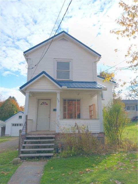 Photo of 457 Lincoln St, Sharon, PA 16146 (MLS # 1729247)
