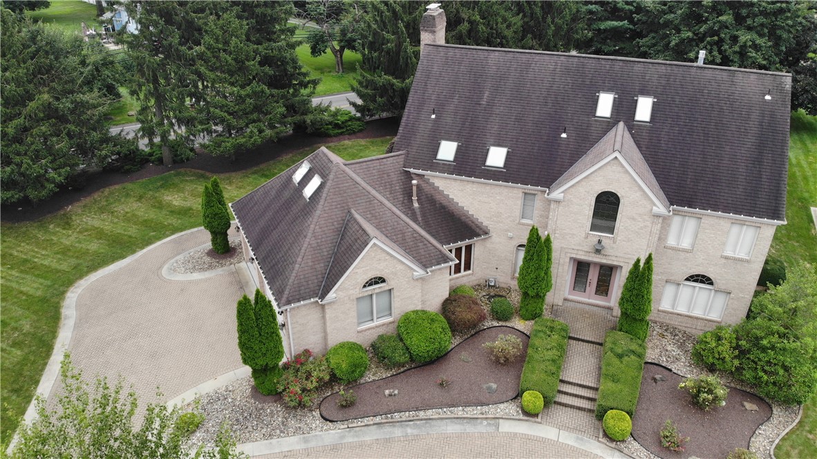 2644 Carriage House Dr
