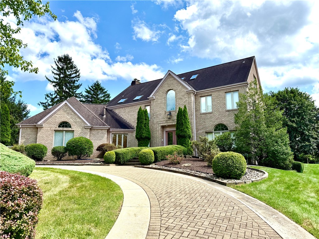 2644 Carriage House Dr