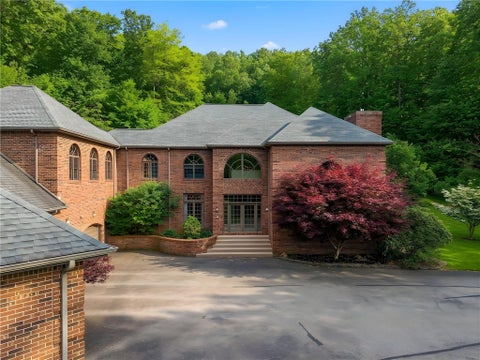 Homes For Sale - 529 Edgewood Avenue Ave<br/> White Twp, PA 15701