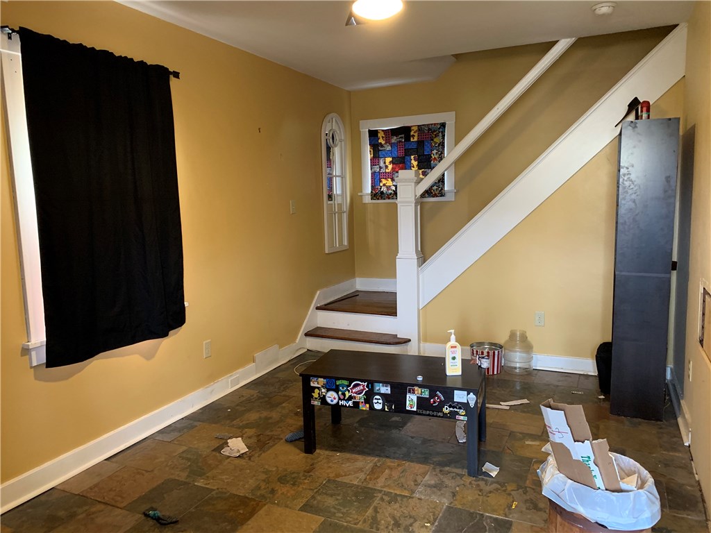 2344 Saranac Ave