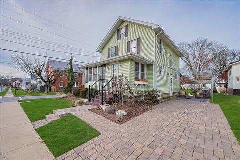 Photo of 395 Elm St, Indiana, PA 15701 (MLS # 1738786)