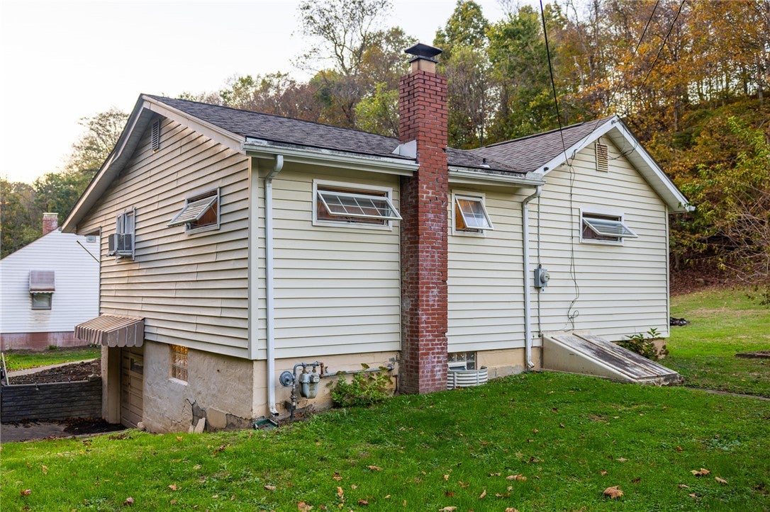 181 Firden Ln