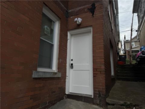 Photo of 1306 Illinois Ave #REAR, Pittsburgh, PA 15216 (MLS # 1737119)