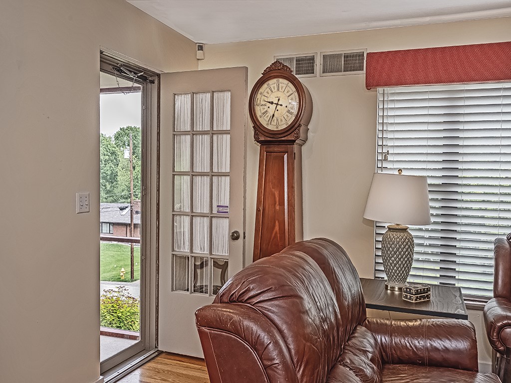 108 Marwood Dr