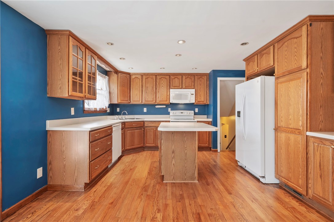 4451 E Lawnview Ave Ave, Whitehall, Pennsylvania image 14