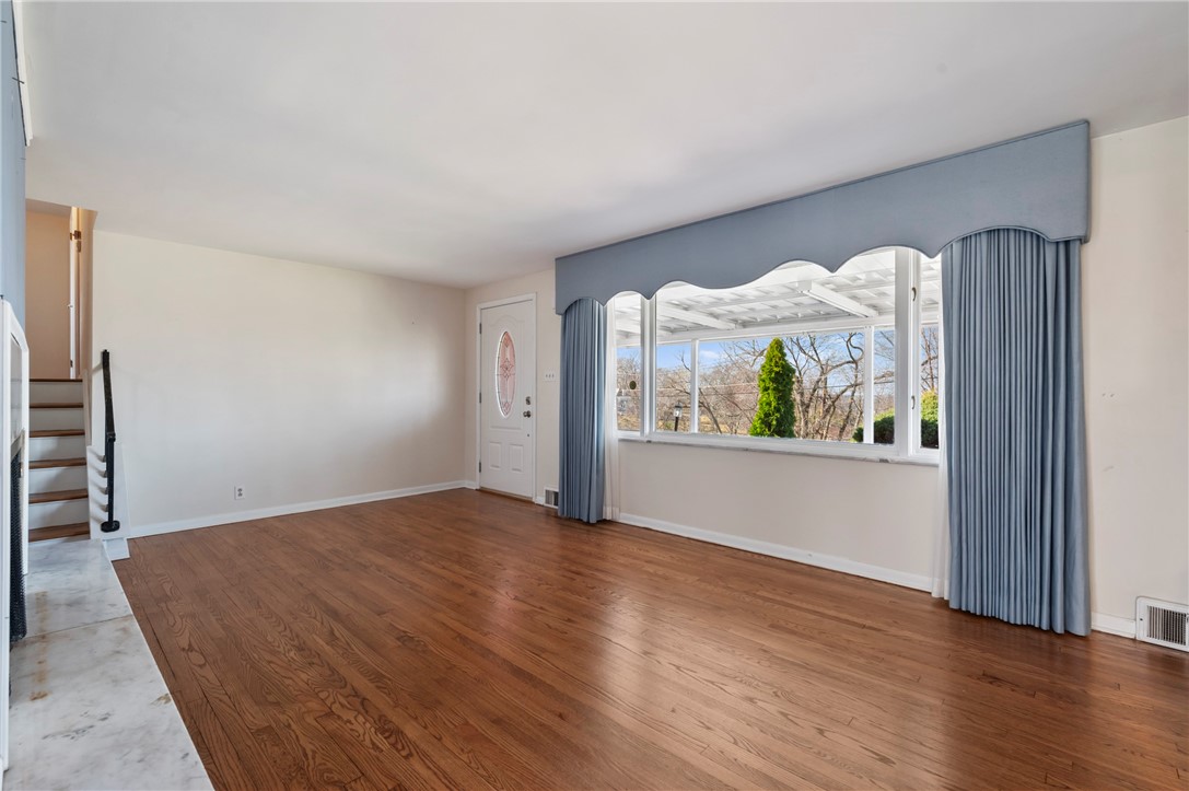4451 E Lawnview Ave Ave, Whitehall, Pennsylvania image 7