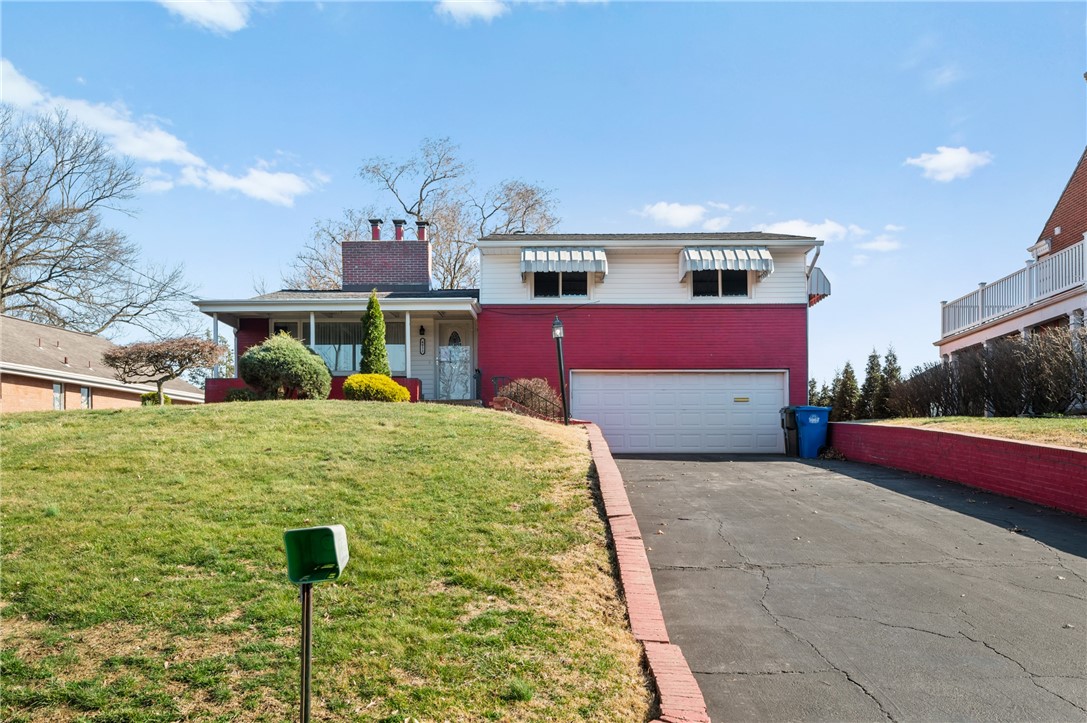 4451 E Lawnview Ave Ave, Whitehall, Pennsylvania image 1