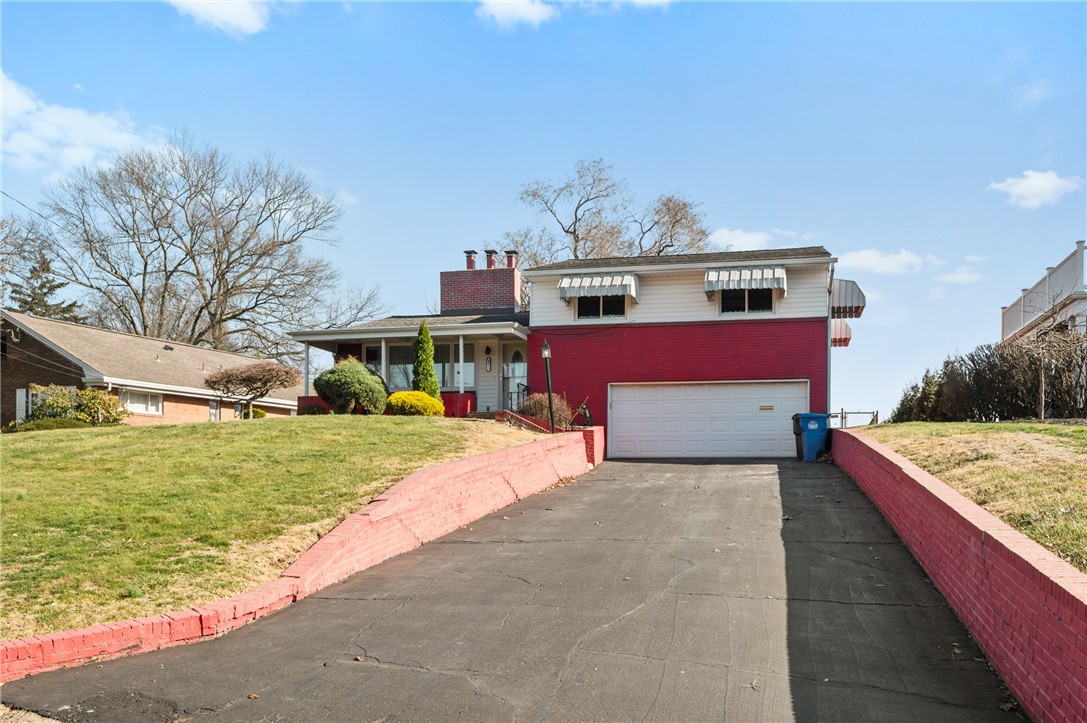 4451 E Lawnview Ave Ave, Whitehall, Pennsylvania image 2