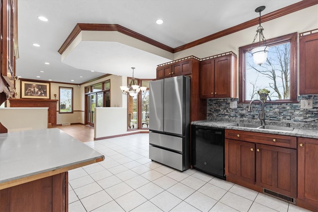 5076 Brownsville Rd Rd, Whitehall, Pennsylvania image 16