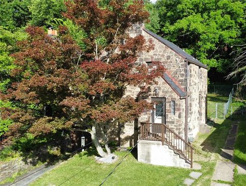 Photo of 2218 Laketon Rd, Pittsburgh, PA 15221 (MLS # 1761859)