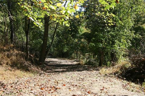 Photo of 0 Leetwood Ave, Sewickley, PA 15143 (MLS # 1726176)