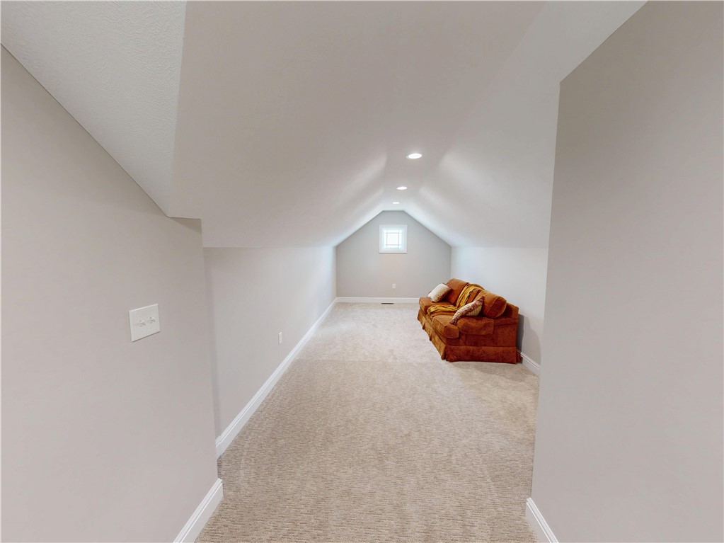 Pine Twp, Pennsylvania 15090, United States, 4 Bedrooms Bedrooms, ,4 BathroomsBathrooms,Residential,Pending,204556