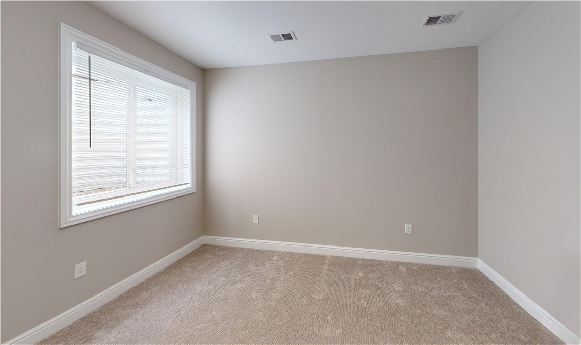 Pine Twp, Pennsylvania 15090, United States, 4 Bedrooms Bedrooms, ,4 BathroomsBathrooms,Residential,Pending,204556