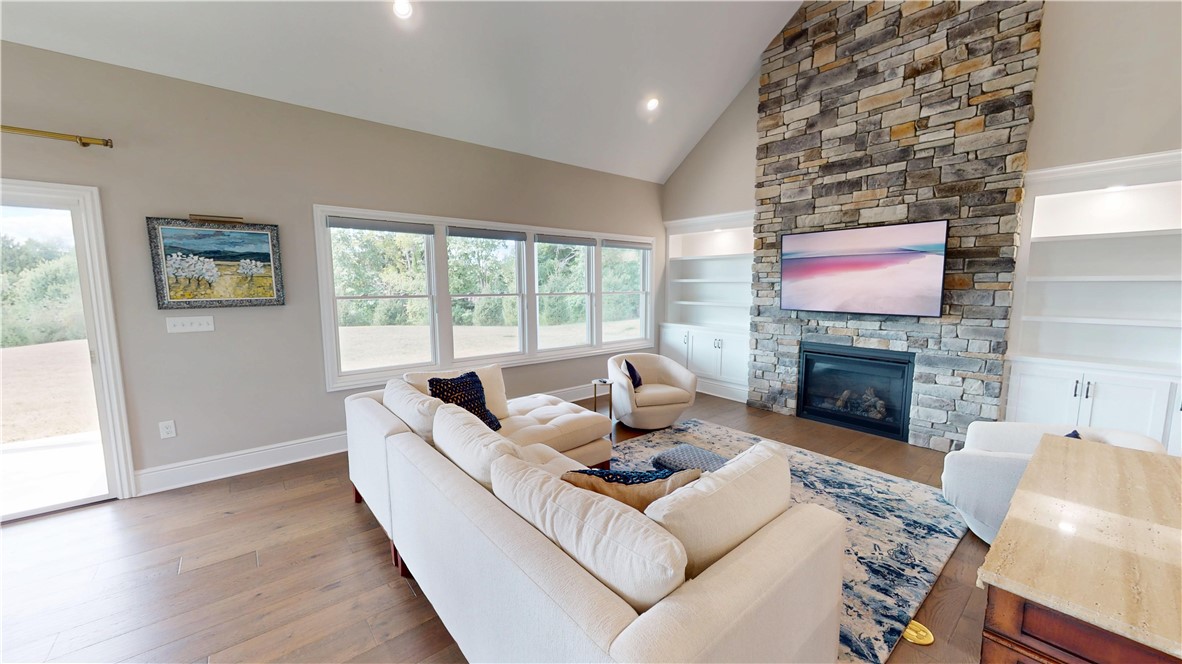 Pine Twp, Pennsylvania 15090, United States, 4 Bedrooms Bedrooms, ,4 BathroomsBathrooms,Residential,Pending,204556