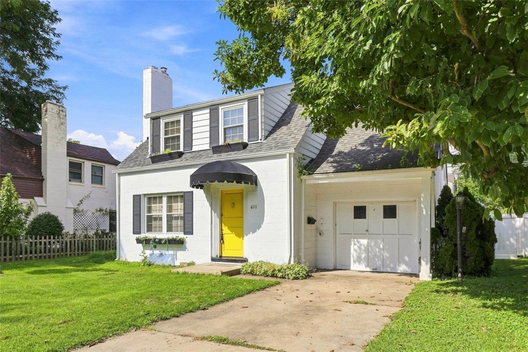 611 Charette Place