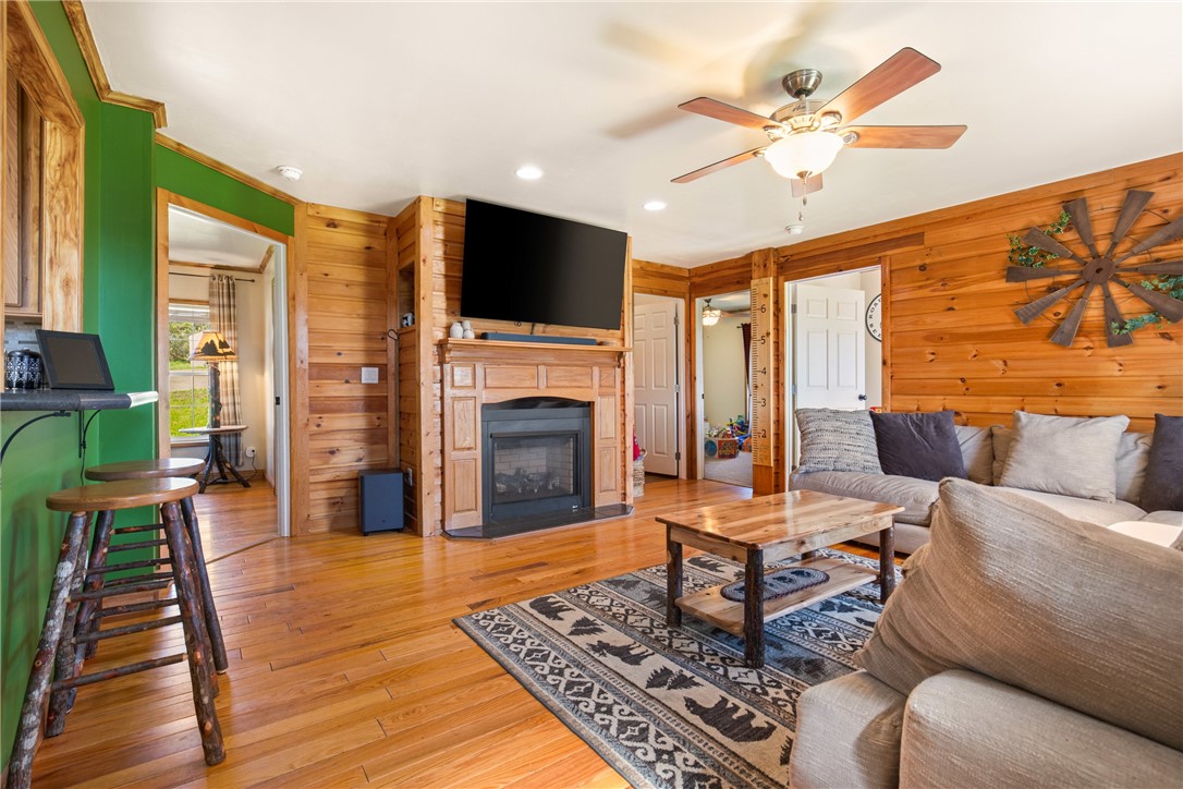 Stonycreek Twp, Pennsylvania 15926, United States, 3 Bedrooms Bedrooms, ,2 BathroomsBathrooms,Residential,Pending,120953