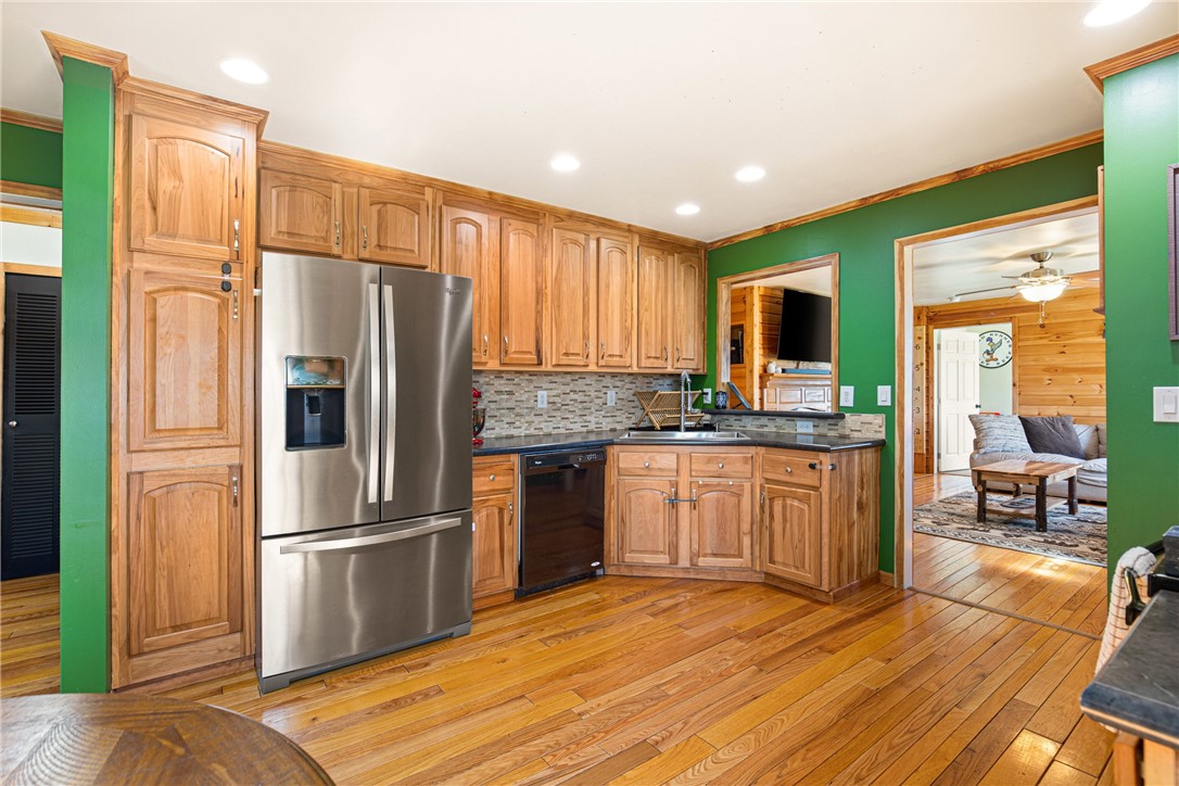 Stonycreek Twp, Pennsylvania 15926, United States, 3 Bedrooms Bedrooms, ,2 BathroomsBathrooms,Residential,Pending,120953