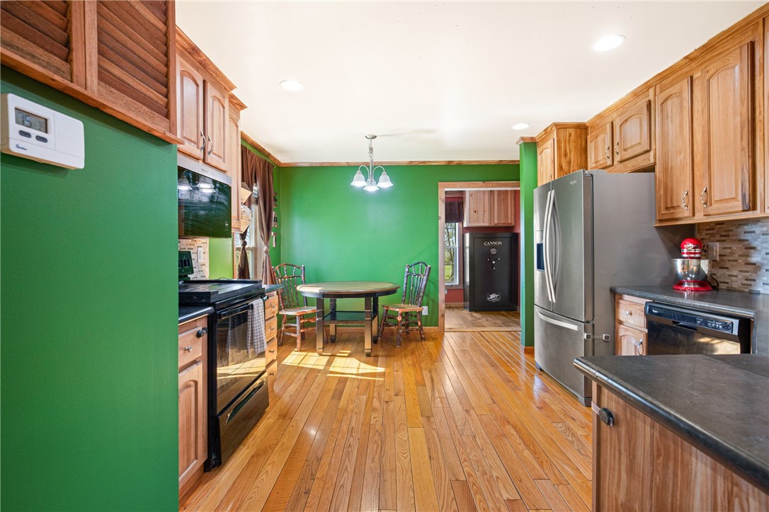 Stonycreek Twp, Pennsylvania 15926, United States, 3 Bedrooms Bedrooms, ,2 BathroomsBathrooms,Residential,Pending,120953