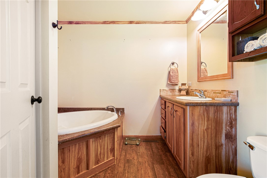 Stonycreek Twp, Pennsylvania 15926, United States, 3 Bedrooms Bedrooms, ,2 BathroomsBathrooms,Residential,Pending,120953