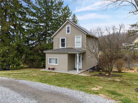 102 Clarks Lane Mars Boro PA 16046