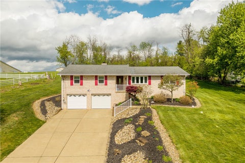 Photo of 538 Old Hickory Ridge Rd, Washington, PA 15301 (MLS # 1762009)